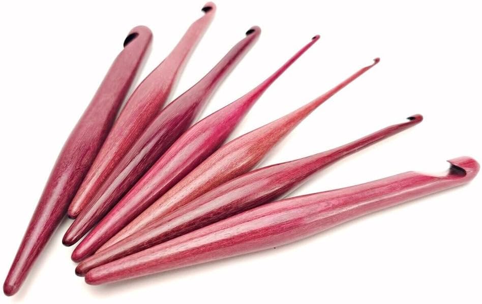 Furls Crochet Hook, Purpleheart Streamline Wood, Ergonomic Handle Crochet Hooks 7" (Q - 15.00MM)