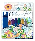 Lápices de colores brillantes enviados en una caja de cartón que contiene 24 tonalidades variadas.