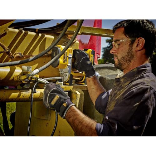 Dewalt DCGG571B 20V Max Grease Gun, Cordless thumb #5