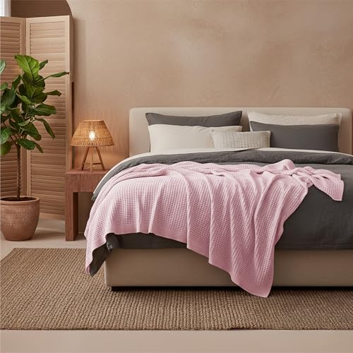 Image of Bedsure 100% Cotton Blanket Twin XL Size for College Dorm - Cooling Breathable and Soft for Summer, Waffle Weave Twin Blanket for Bed, Dorm Room Essentials, Pink, 66x90 inches