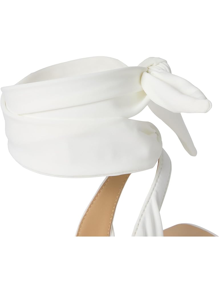 White Badgley Mischka Ofelia