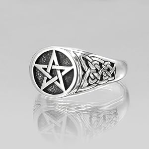 Amazon.com: Moonlight Mysteries Sterling Silver Celtic Knot