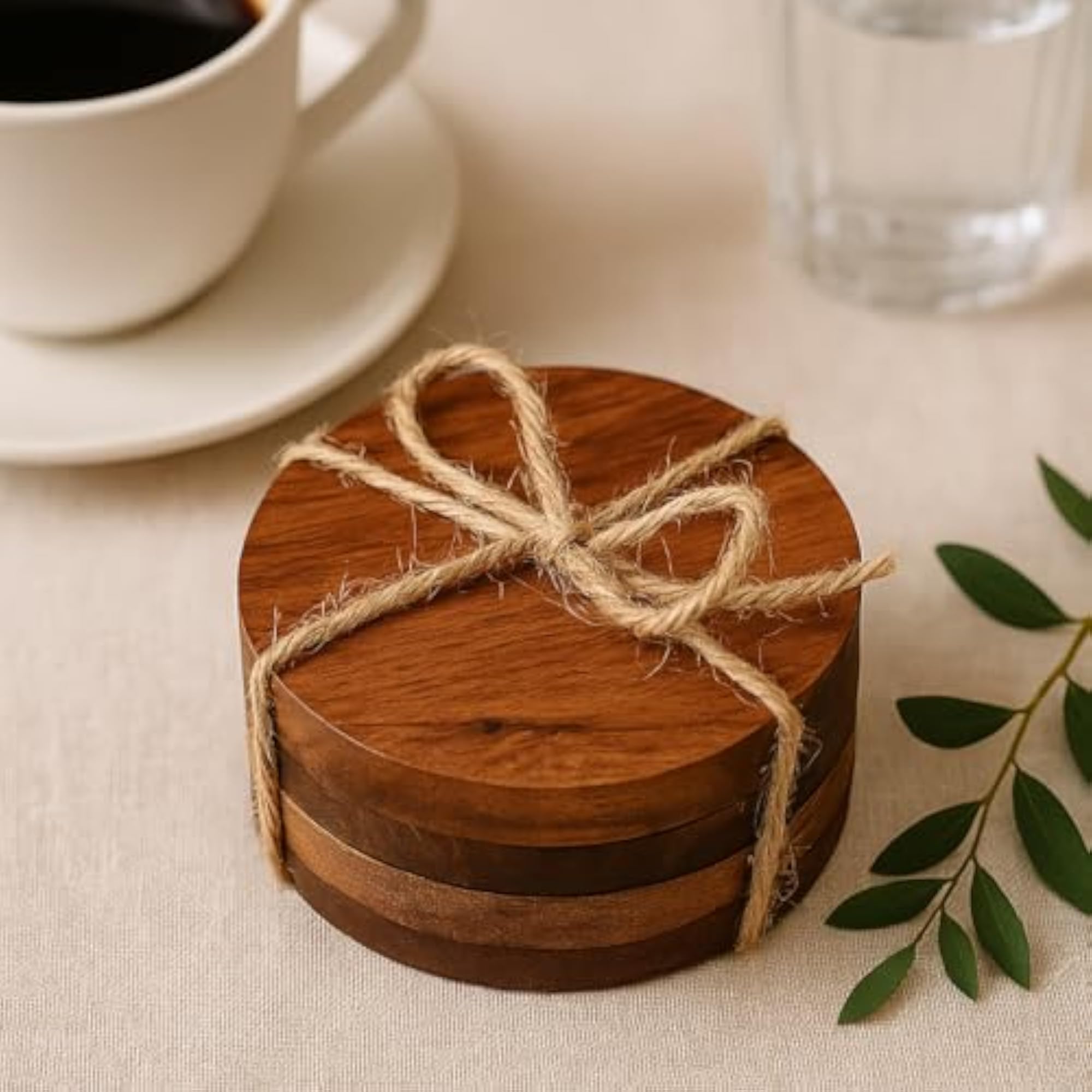 Set of 4 Solid Acacia Round Coasters, Natural Finish