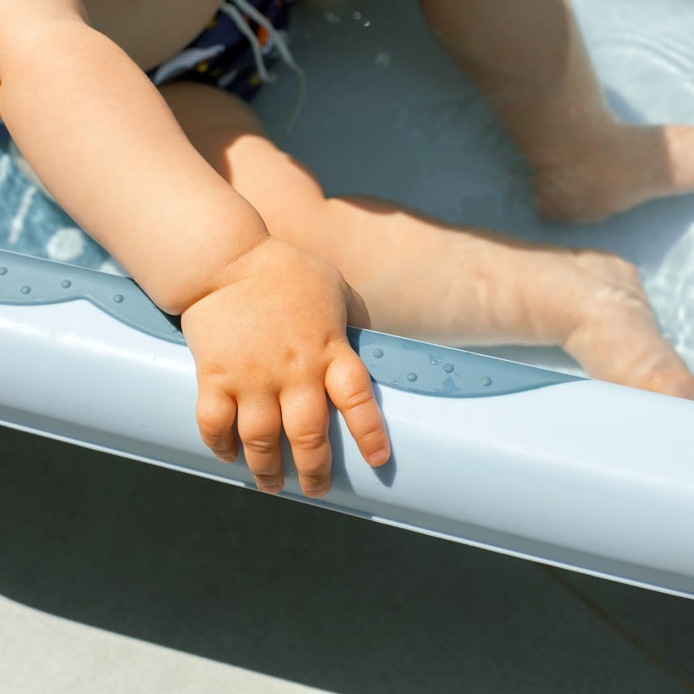 Składana wanna dla niemowląt Interbaby 80x47x21 cm | Składana wanna dla niemowląt z kubkiem do płukania, antypoślizgowa, szczelna nasadka | przenośna, łatwa do przechowywania, wygodna, niebieska