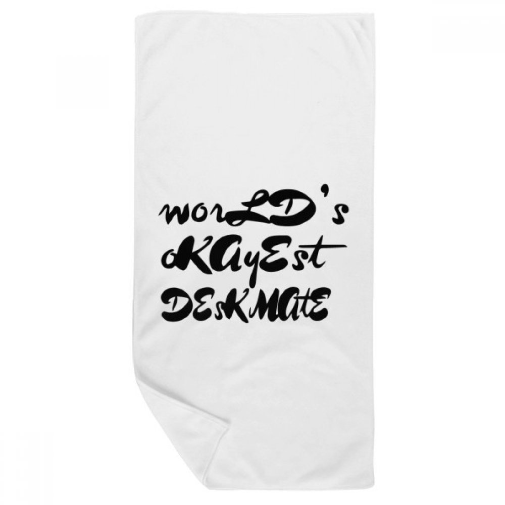 Serviette de bain Monde Okayest Deskmate fini la peau irritée avec ce gant de toilette doux