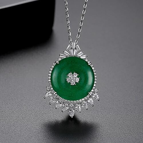 Collier pendentif pierre verte chic pour sublimer votre robe de mariée ou soirée - 2