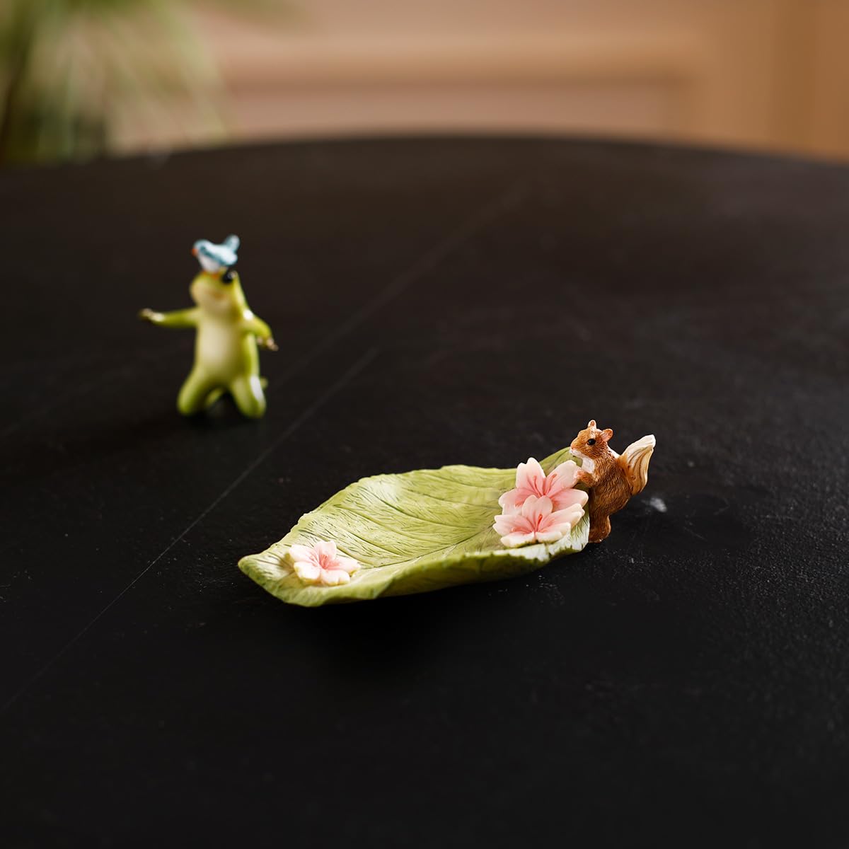 Home4U Porcelain & Polyresin Sakura with Leaf and Squirrel Mini Object Figurine (Small_Green & Pink) Pack of 1