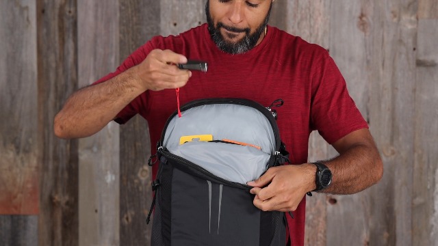 Amazon.com : Osprey Sportlite 22L Lightweight Hiking Backpack for