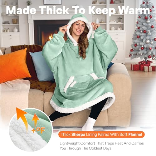 Image of Giggling Getup Wearable Blanket Hoodie for Women Men Gifts for Women Mom Wife Sherpa Fleece Hooded Blanket Sweatshirt Cozy Sherpa Wearable Throw with Pocket & Sleeves for Adult Oversize Light Green