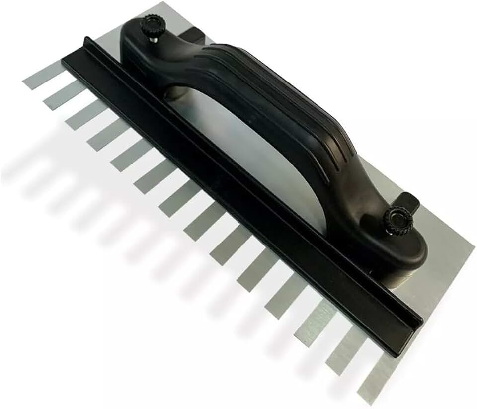 Desempenadeira de Aço Dentada Timoteo com Regulagem 270 mm x 120 mm P/Aplicação de Argamassa Acabamento Pedreiro