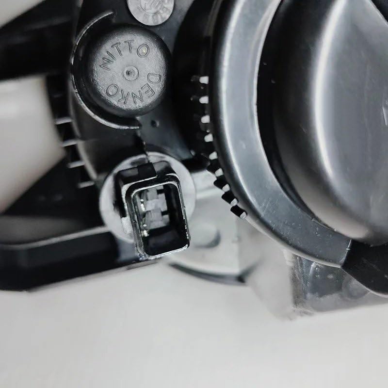 Antibrouillard Peugeot 206 usé ? Remplacez-le par ce kit complet 2 pièces étanche