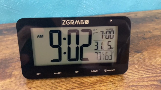 Amazon.com: Zgrmbo Digital Alarm Clock Battery Operated, Atomic
