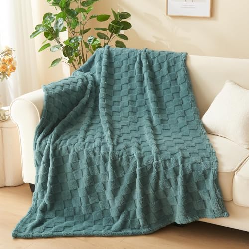 NEWCOSPLAY Super Soft Throw Blanket Light Teal Premium Silky Flannel Fleece 3D Checkered Lightweight Bed Blanket All Season Use (Light Teal Checkered, Throw(50"x70"))