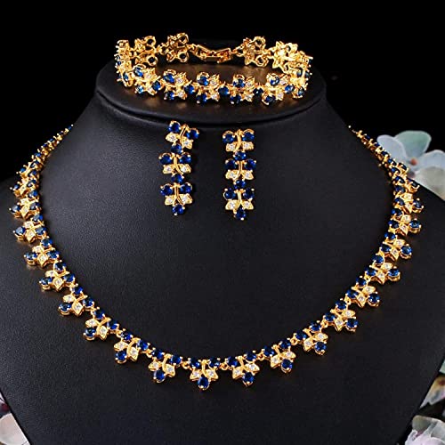 Conjunto de joyas de novia con collar brillante y pendientes de flor para bodas