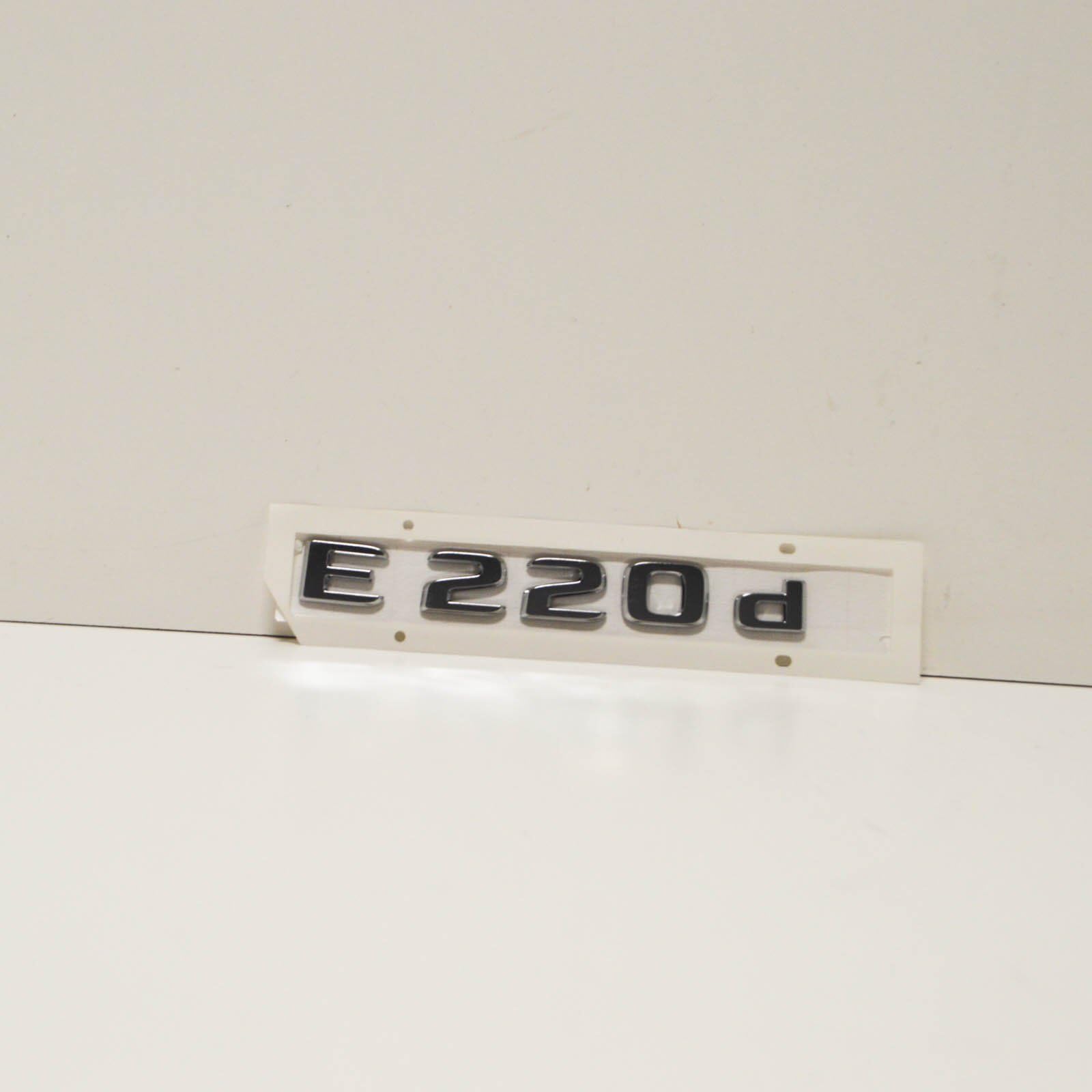 Pour Emblème arrière d'origine Mercedes-Benz Classe E W213 A2138175700