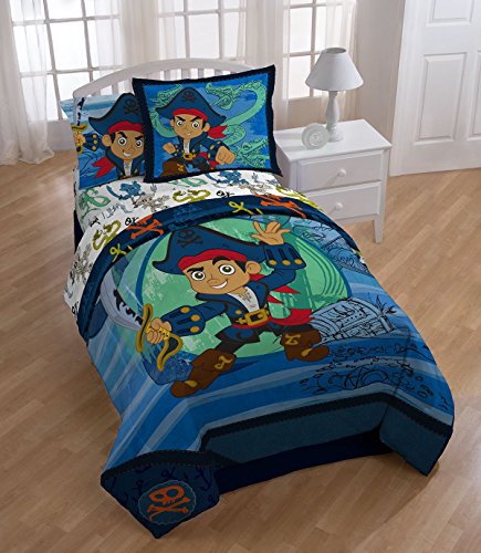 Disney Jake Captain Comforter, Twin