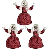 Dimensions : 82 x 76 cm. Animatronic Lot de 3 grandes poupées en robe rouge et noire pour Halloween – Yeux et effets sonores rouges – Roues motorisées – Accessoires d\'Halloween