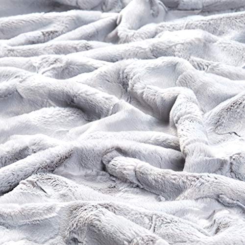 Luxurious Shannon Minky Luxe Cuddle Mirage Silver Fabric by the Yard - Soft, Versatile, and Perfect for Quilting 4 Luxurious Shannon Minky Luxe Cuddle Mirage Silver Fabric by the Yard - Soft, Versatile, and Perfect for Quilting - Image 3