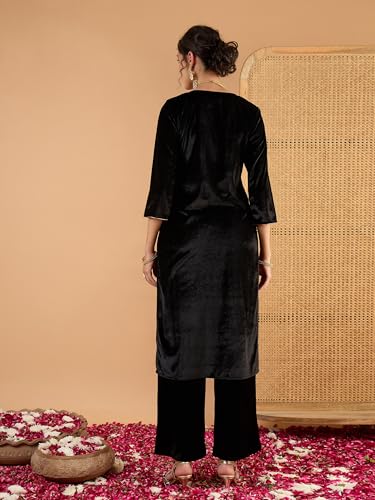 Image of Women Velvet Embroidered Straight Kurta With Straight Pants