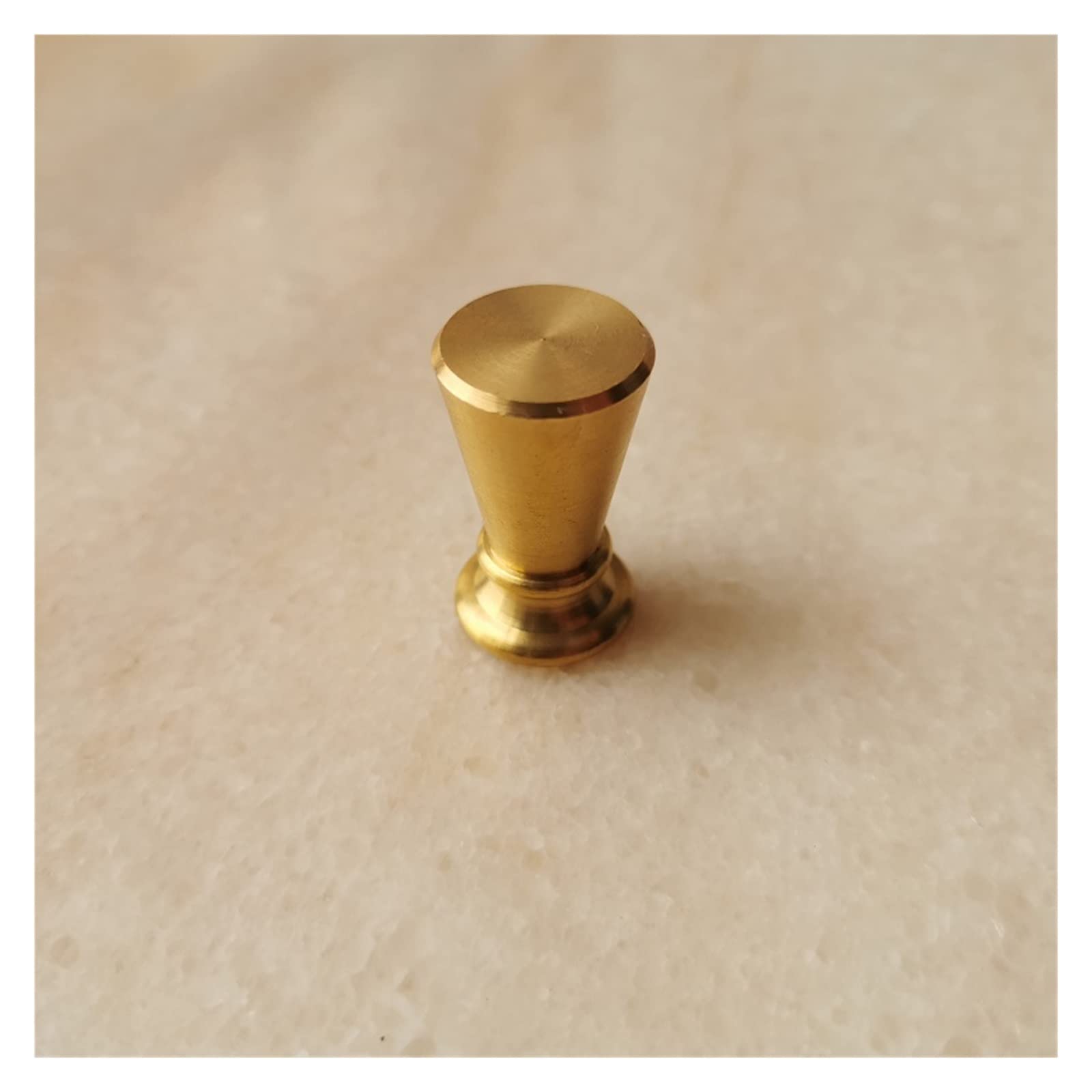 4 Pcs/lot Bouchon en Laiton Pur Forme Dia20 * H34mm Filetage Femelle M10 dent intérieure Haut écrou en cuivre for Lampes Vintage Accessoires d'éclairage Going