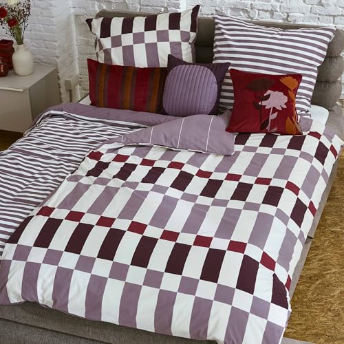 Parure de lit réversible mauve et prune pour une chambre moderne