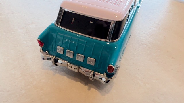 スマート スピーカー 1/18 USB microSD 1955 ベルエアワゴン Amazon.com: WSTER WS-1955 Retro Sedan Bluetooth Replica Speaker