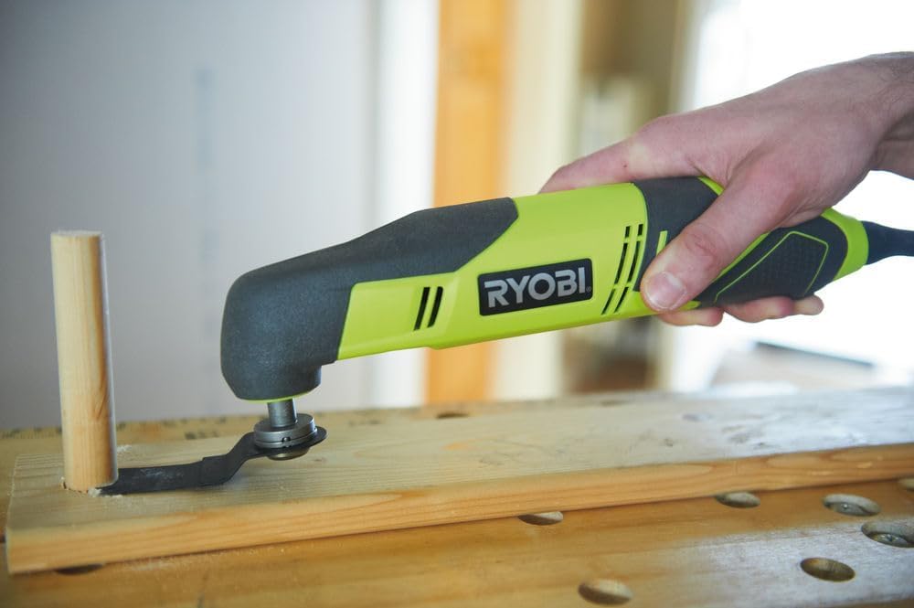 Ryobi RMT200S, Utensile Multifunzione 200W con Cavo Elettrico, Variatore di Velocità, 10,000-20,000 oscill./min, Impugnatura GripZone, Adattatore Universale, Accessori Inclusi