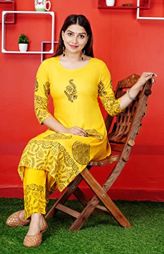 Image of Women Rayon Straight Golden Foil Printed Kurta with Palazzo || Kurti with Palazzo Set for Casual Party & Festival Wear in Round Neck with 3 /4 Sleeve for Girls