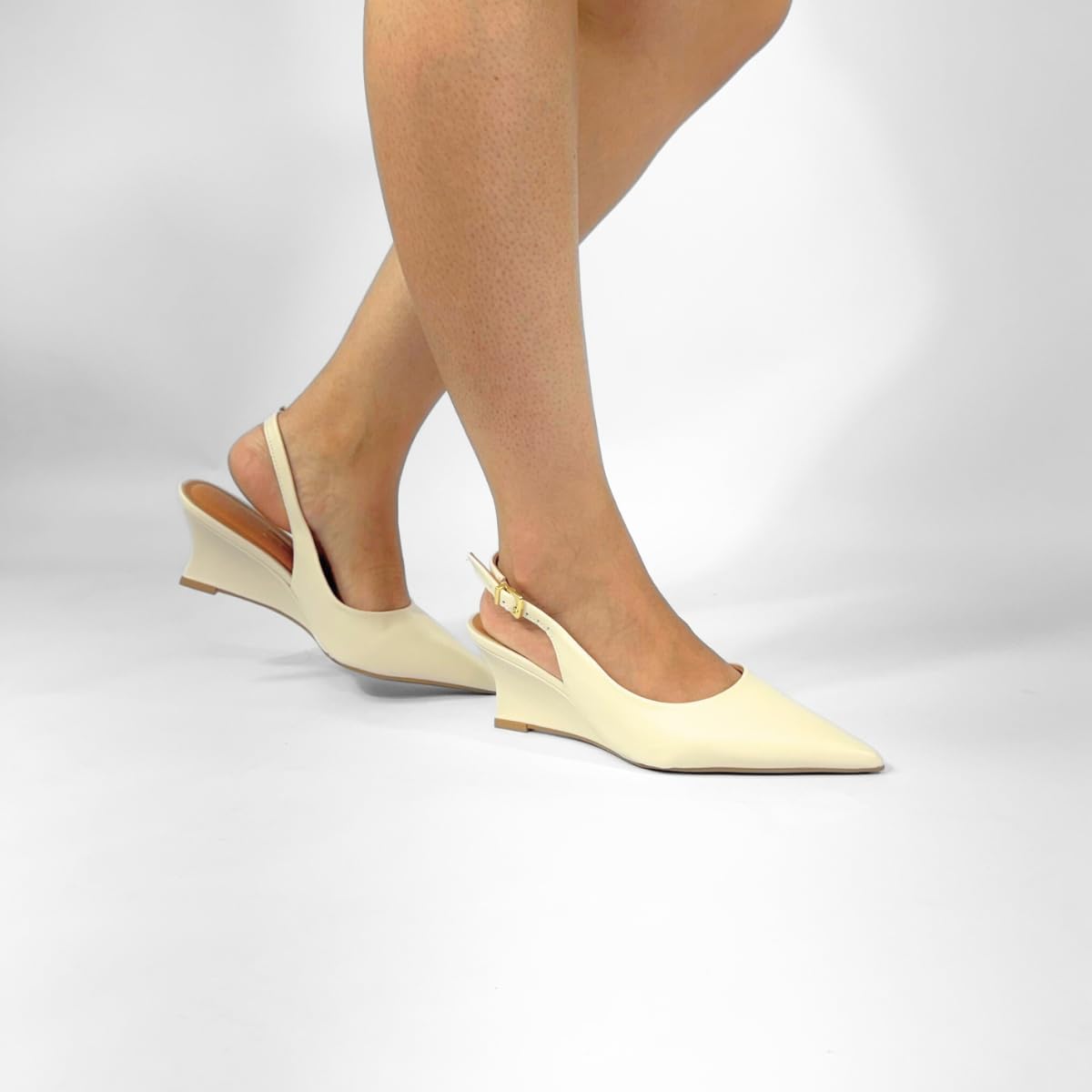 Sapato Feminino Scarpin Slingback Vizzano Salto Anabela Napa Conforto e Estabilidade