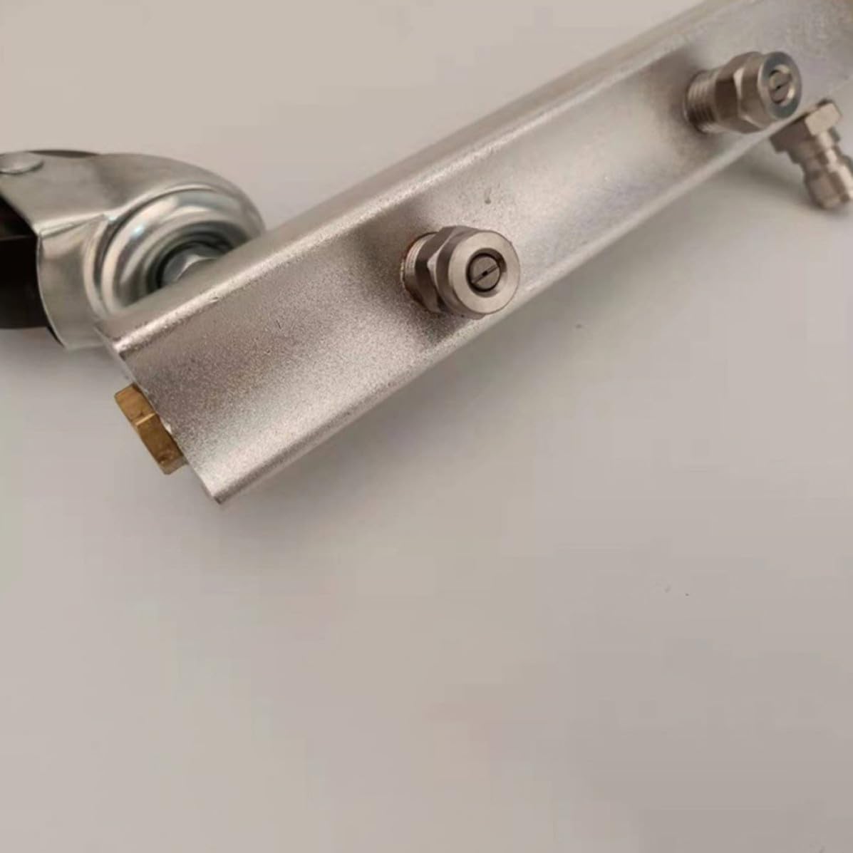 Operitacx 2 Pezzi Spazzola per Pulizia sotto Telaio Auto in Acciaio Inossidabile Alta Pressione per Lavaggio Efficiente Senza necessità di Scendere dal Veicolo