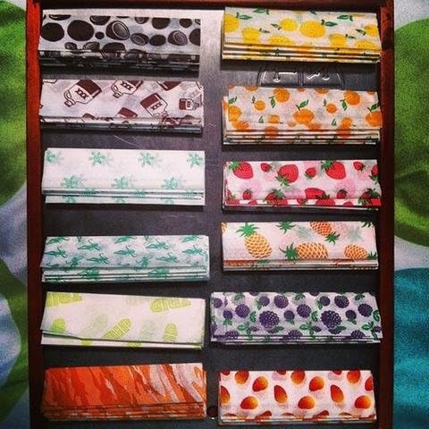 Juicy Jay Flavored Rolling Papers Variety Pack of 5 | King Size Slim Rolling Papers | 32 Leaves Each Pack (160 Leaves Total) | Assorted Premium Flavours | Natural Arabic Gum | Slow Burn Paper 2