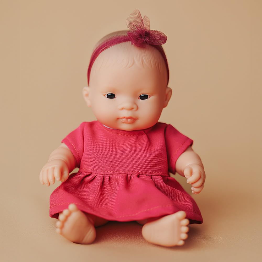 Miniland Baby Doll Asian Girl 21cm. Made in Spain with vanilla scent. Anatomically correct. My friends & Me collection - Image 3