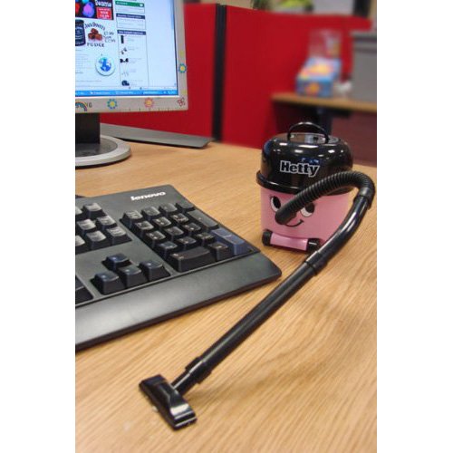 Hetty Hoover Schreibtischstaubsauger - Offiziell lizenziertes Henry Hoover, pinkfarbener Mini-Computer- & Tastaturreiniger, tragbare leichte Schreibtischreinigung, Neuheits-Geschenk für den Strumpf