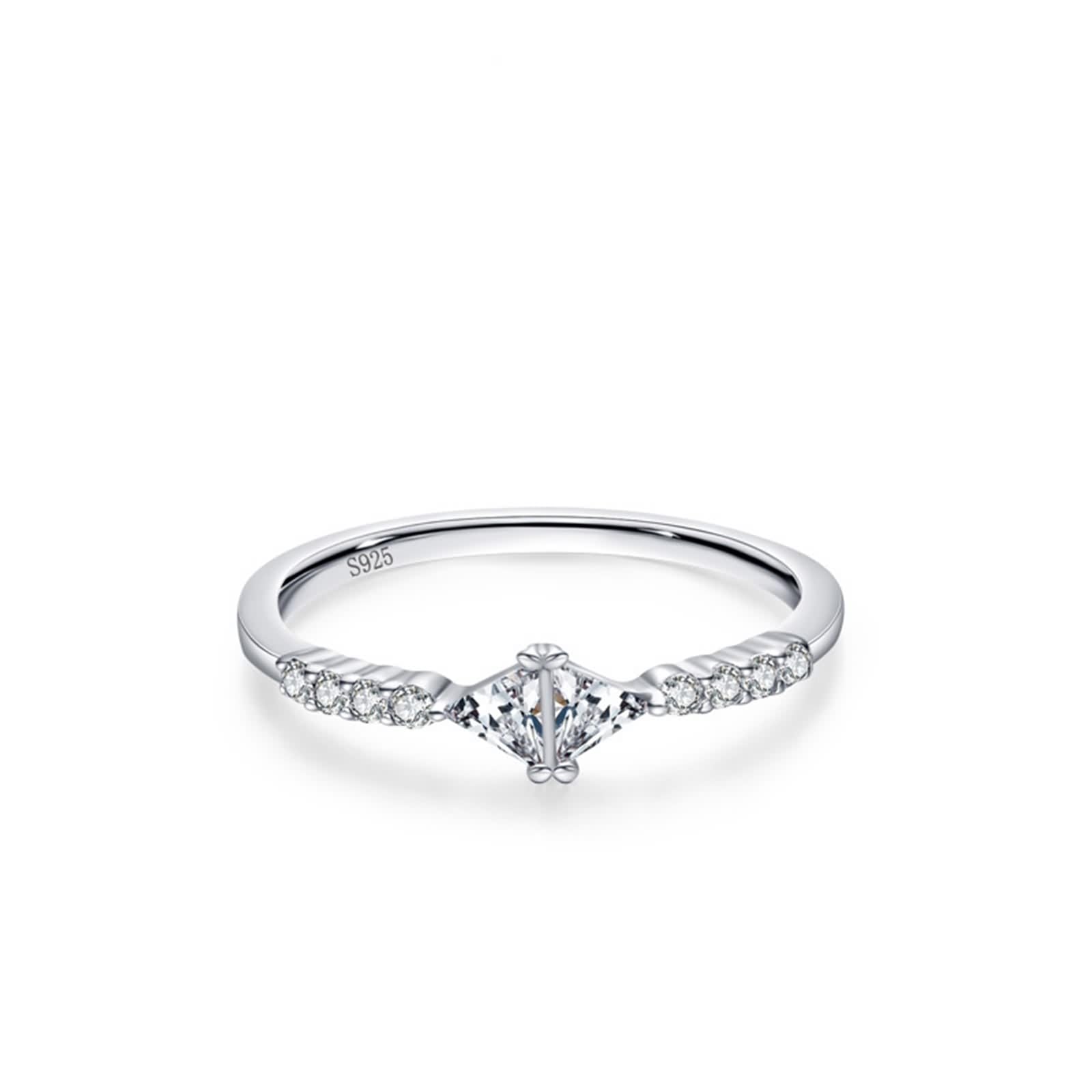 Bague simple argent sterling 925 avec zircone triangle comme symbole d'alliance unique