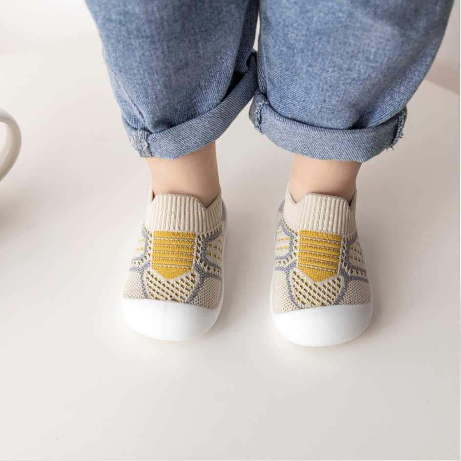 Baby Toddler Trainers Infant Sneakers Breathable Soft Sole Non Slip Toddler Boys Girls Shoes First Walking Shoes 6 9 12 18 24 Months4