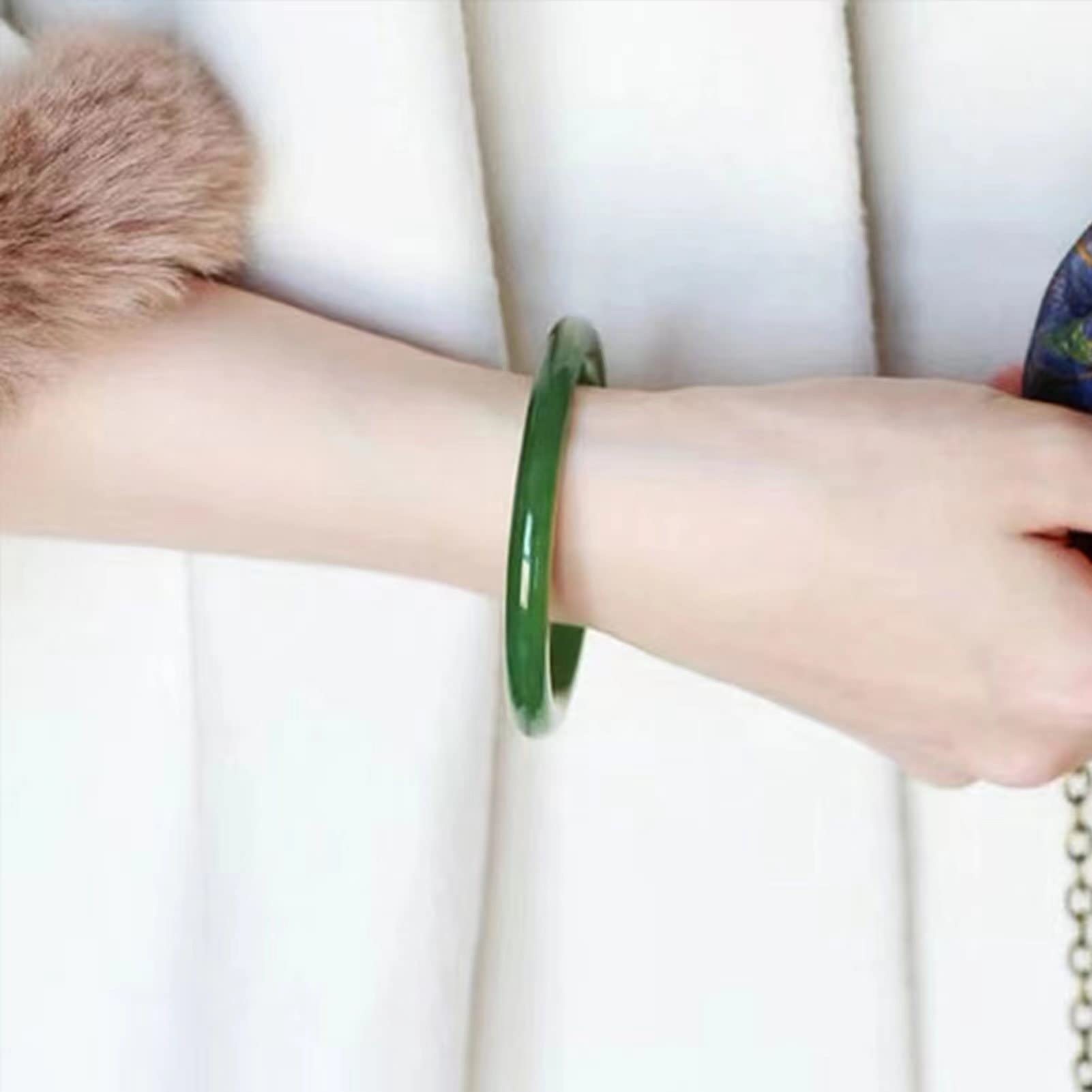 Bracciale Giada hetian Femminile Femminile Spinaci Rotondo Verde Bar Giovane Jasper Beauty Bar Jade Bracciale è Il miglior Regalo per i Festival (Colore: Verde, Dimensioni: 60mm)