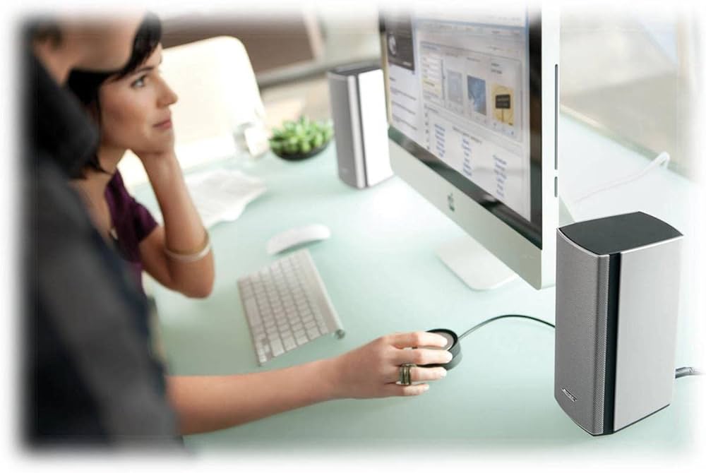 Bose Companion 20 マルチメディアスピーカー Amazon.com: Bose Companion 20 Multimedia Speaker System Silver