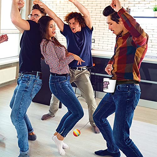Ballz Up! Swing Away PartyBallz Up! Party Spiel – Das lustige Hüftschwung Spiel für Erwachsene & Teenager – Geschicklichkeitsspiel für JGA, Hausparty & Geburtstag – Witziges Geschenk & Trinkspielspiel