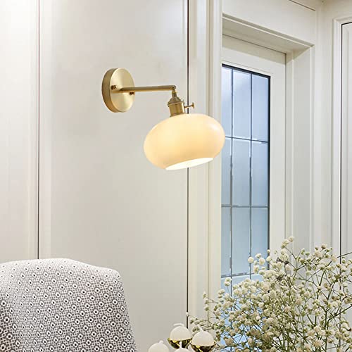 Lámparas de pared japonesas regulables de latón para crear un tocador de baño relajante 2