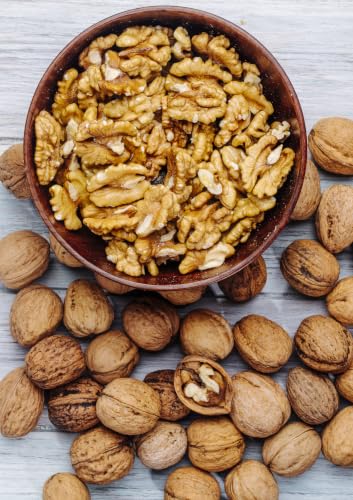 Image of Chatorra Box Walnut Kernels 500g (8 Pieces Broken) | Premium Akhrot Giri Without Shell | 100% Natural Raw Walnuts | Rich in Protein, Iron & Omega-3 | Healthy Dry Fruit Snack for Breakfast & Baking