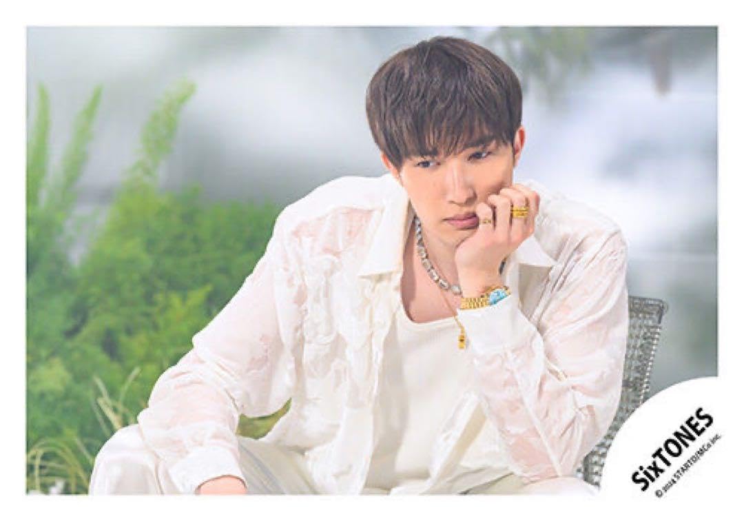 Amazon.co.jp: SixTONES 公式写真 GONG ここに帰ってきて ジェシー P