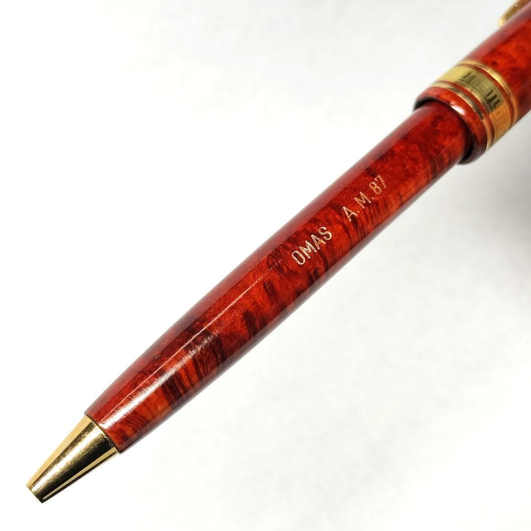 オマスのフラッグシップ万年筆の偉大なる書き味【OMAS アルテ