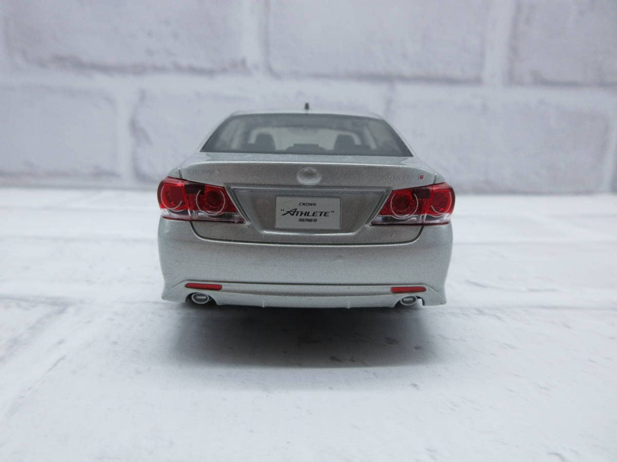 Amazon.co.jp: ミニカー 1/30 ミニカー クラウンアスリート 210系 後期