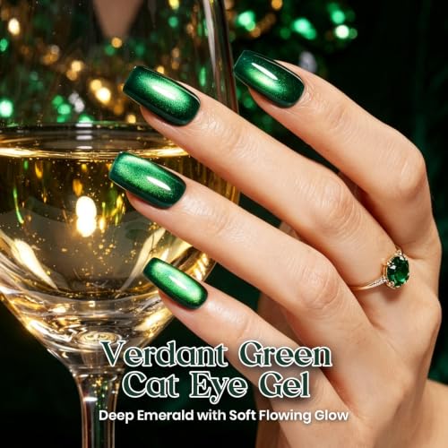 Image of Beetles Verdant Green Cat Eye Gel Polish, 15ml Deep Emerald Magnetic Nail