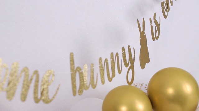 Some Bunny Is One Geburtstagsbanner – Glitzer Gold-Hase, 203 Cm, Für 1. Geburtstag & Oster-Deko