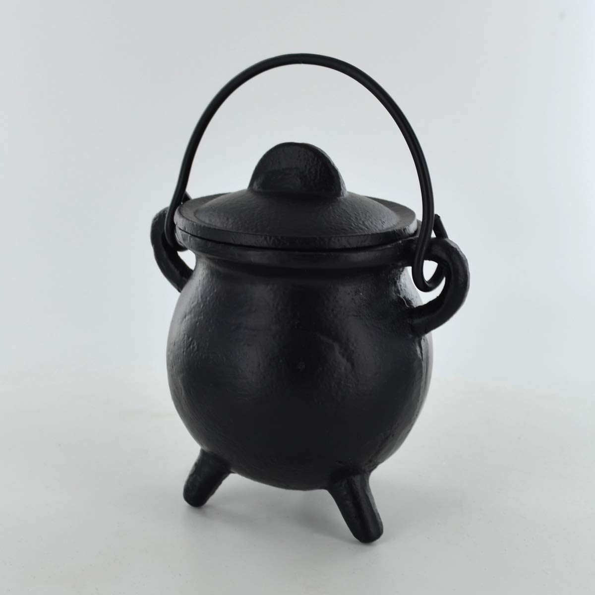Petit chaudron en fonte - Accessoire magique et sorcière - Pour potions Wicca - Néopaganisme - Cadeau de 10 cm de haut