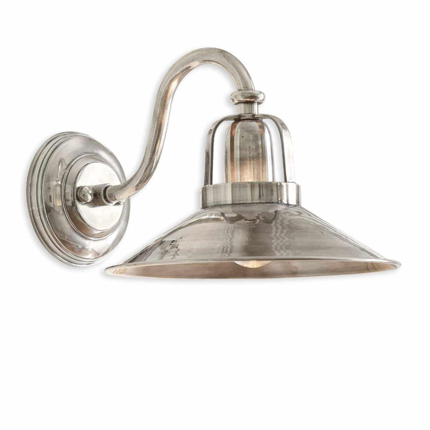 Loberon Wandlampe Timeon, antiksilber | klassisches Hoflampen-Design, Wandleuchte mit rustikalem Charakter, Vintage-Charme, Wohndeko, Messing