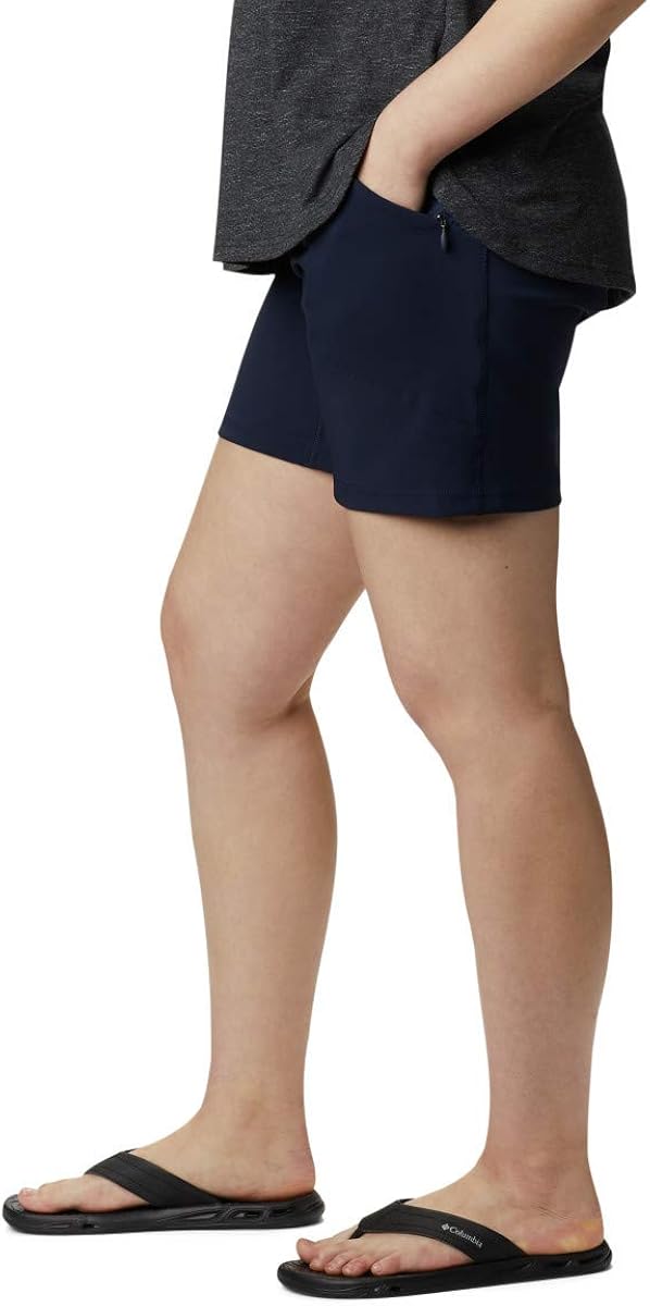 Columbia Women's Bryce Canyon Hybrid Short : Sports & Outdoors