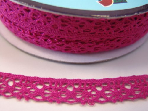Dentelle polyester fuchsia en bobine de 25m pour vos créations de couture