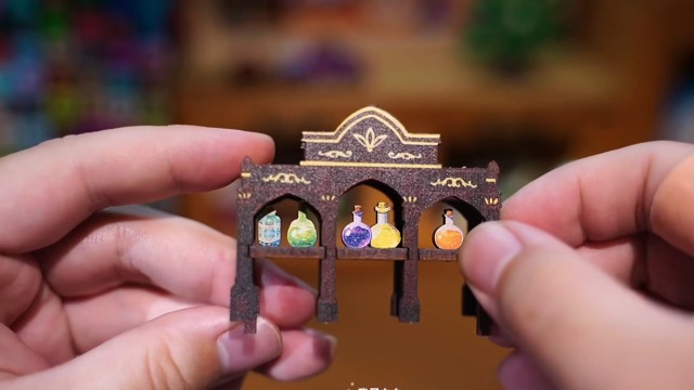 Kit Fai Da Te Magic Coffee Shop – Angolo Libro 3D In Miniatura Con Struttura Apribile E Dettagli Incantati - 4
